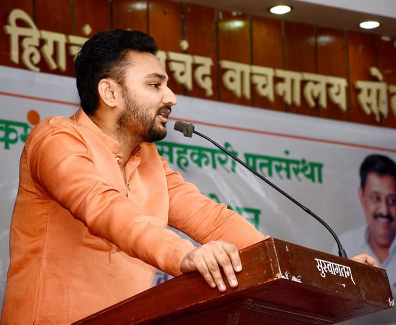 जाहीरनामा वाचन व पुस्तक प्रकाशन